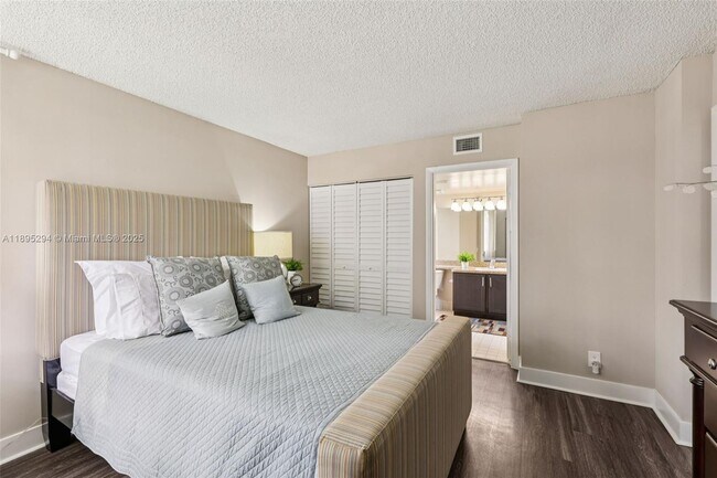 Building Photo - 4303 W Atlantic Blvd