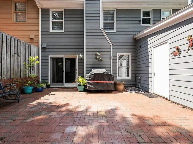 Building Photo - Build Equity While Leasing - Lease to Own