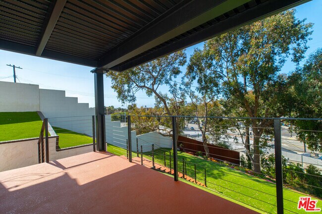 Building Photo - 8351 Zitola Terrace