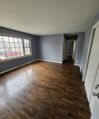 Building Photo - 3823 Bell St