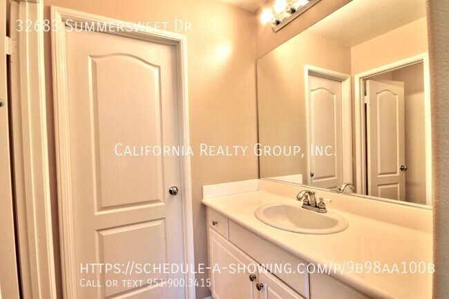 Building Photo - 32683 Summersweet Dr