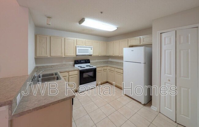 Building Photo - 6076 Maggies Cir