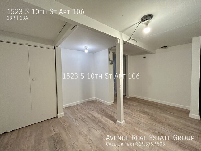 Building Photo - Charming 1-Bed Oasis in the Heart of Saint...