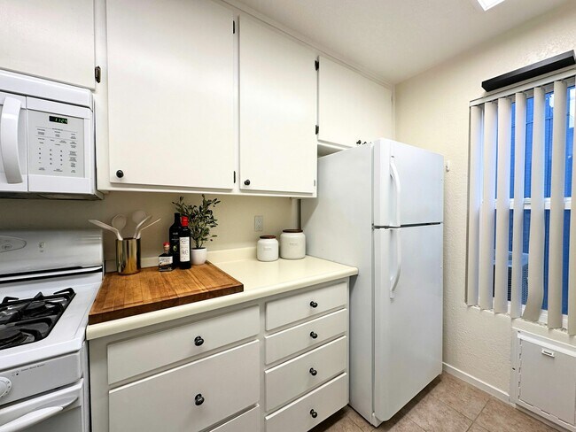 Building Photo - 4310 Cowell Blvd