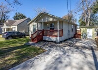 Building Photo - 2 bed, 1 bath in great location - move in ready!