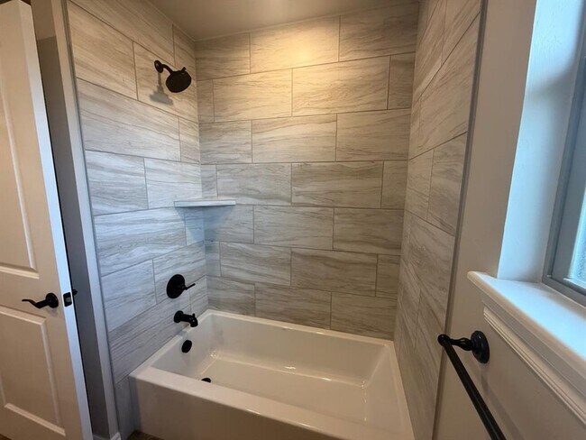 Building Photo - 8401 HazelWood Wy