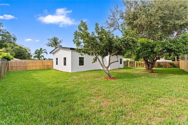 Building Photo - 16145 NW 20th Ave