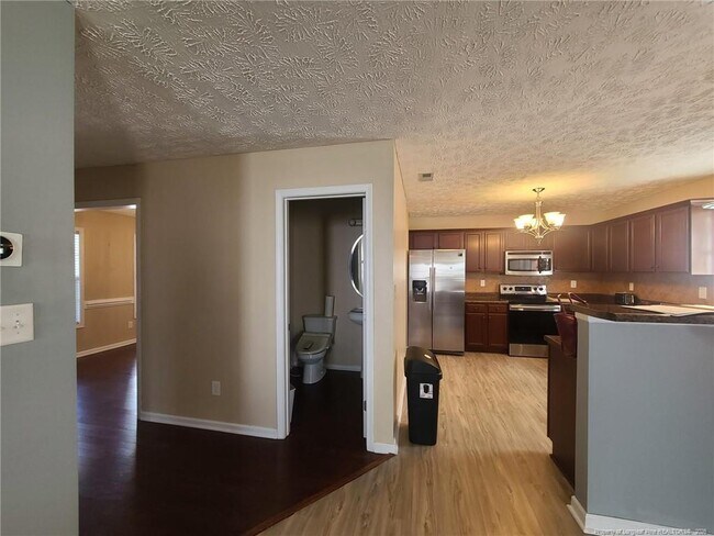 Building Photo - 972 Screech Owl Dr