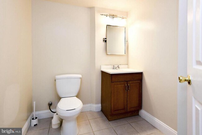Building Photo - 13003 Belle Meade Trace