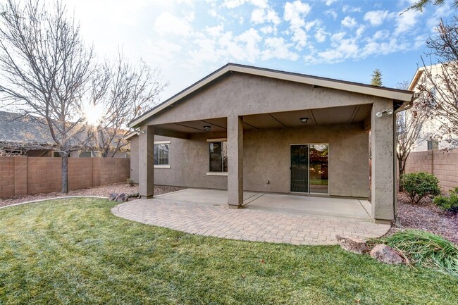 Building Photo - 4 bedroom 2 bath home in Highlands Ranch n...