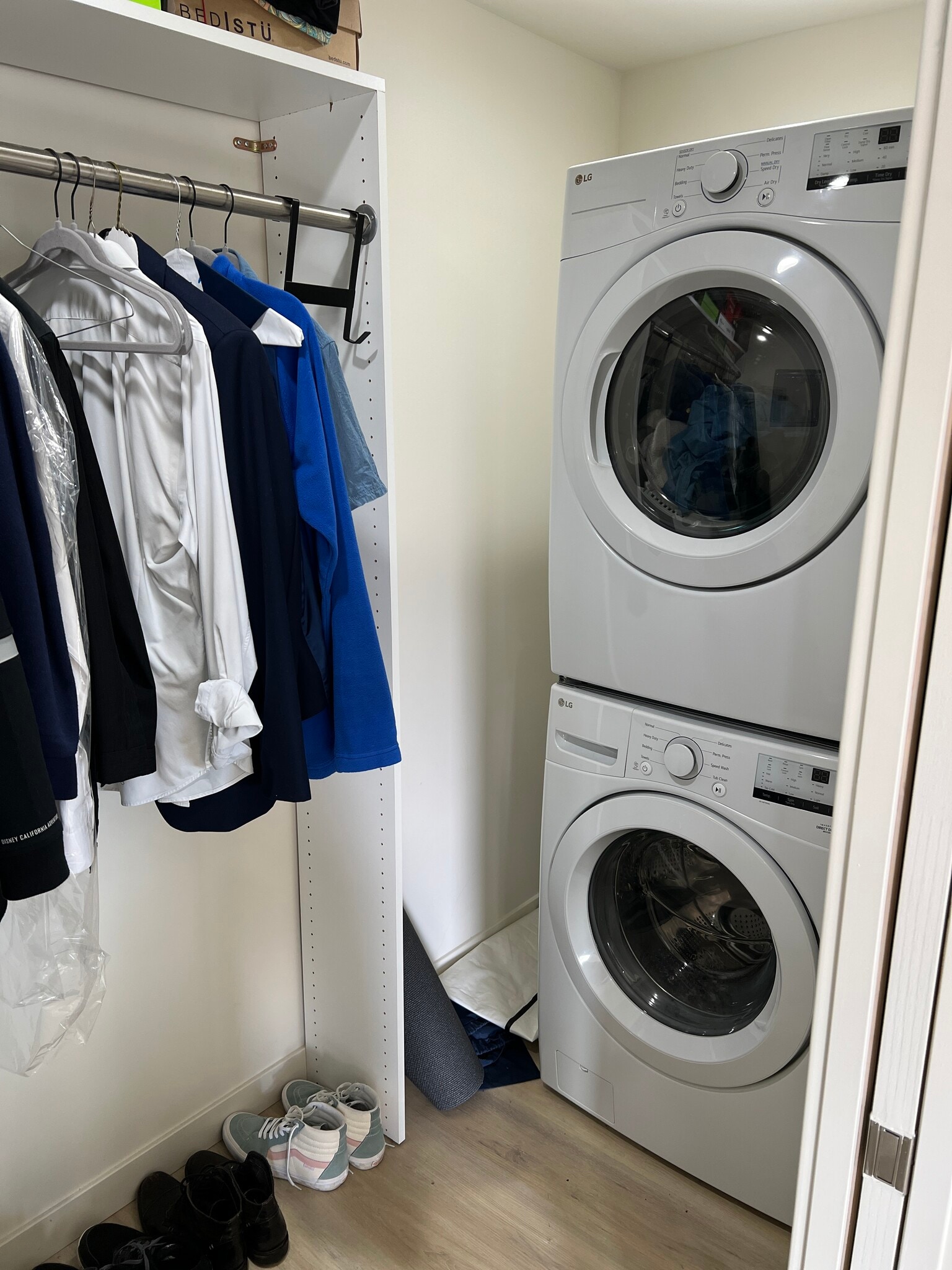 Building Photo - 7017 Fullbright Ave