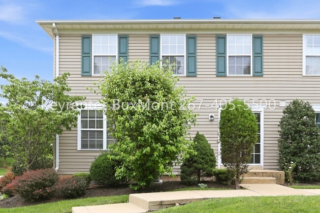 Building Photo - 5008 Rebecca Fell Dr