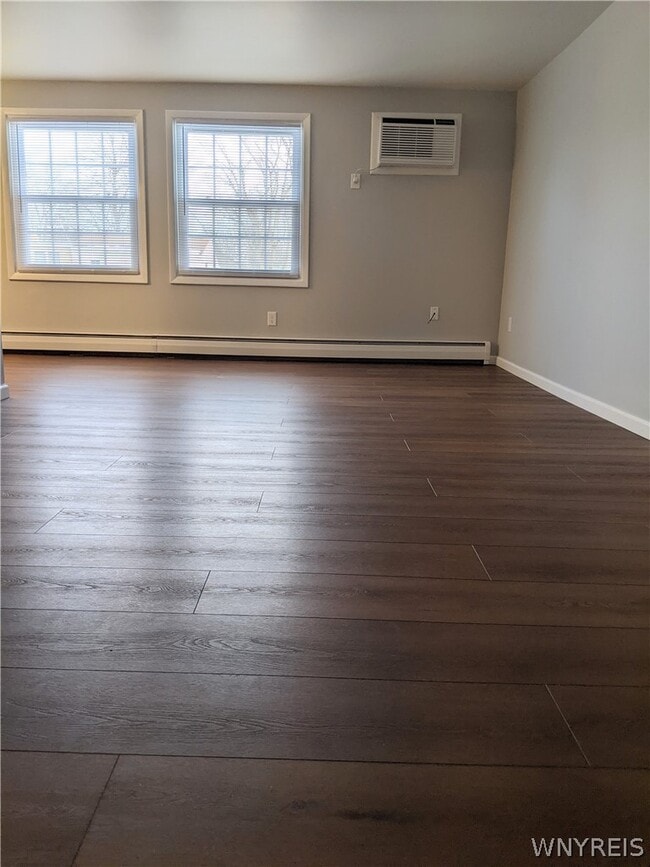 Building Photo - 202 S Union Rd