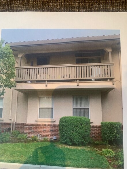 Building Photo - 600 Moraga Rd