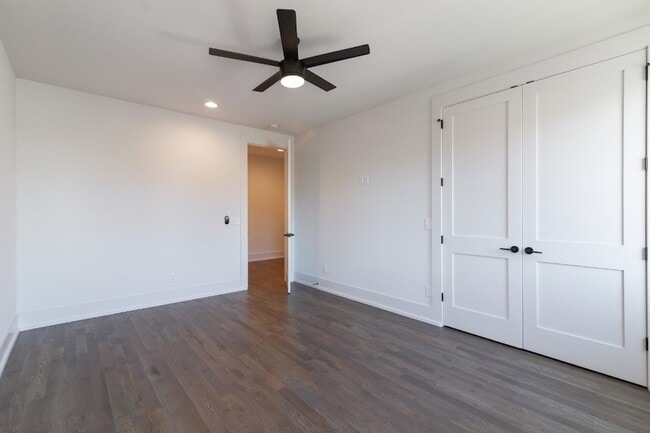 Building Photo - 1009 Garfield St