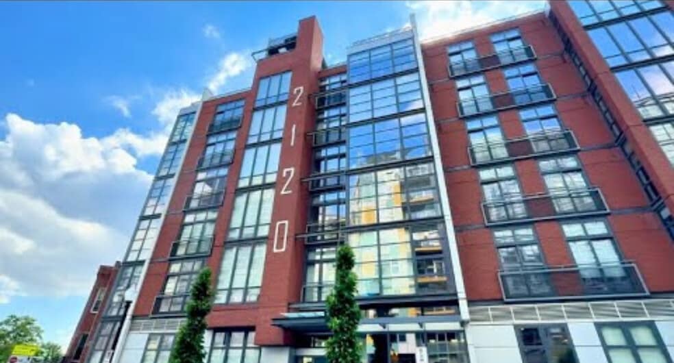 Building Photo - 2120 Vermont Ave NW