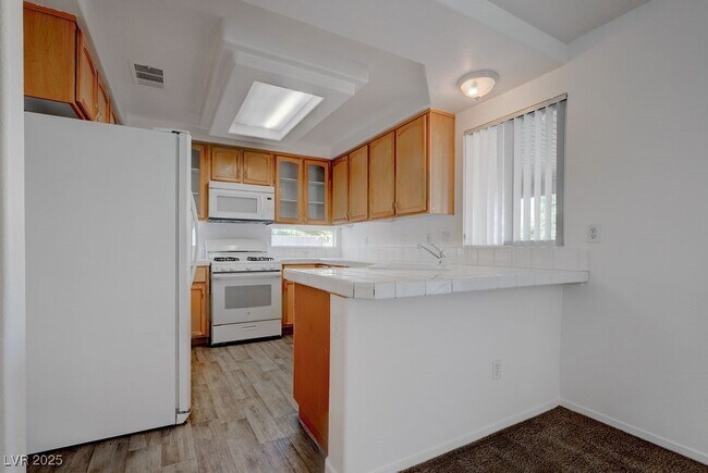 Building Photo - 5150 Pipestone Pass St