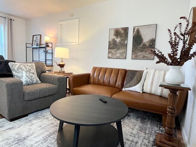 Building Photo - Rocky Court