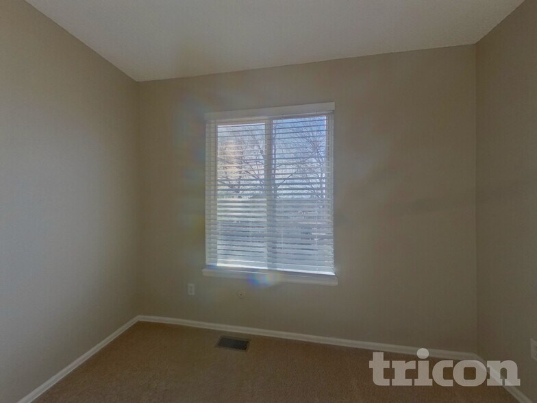 Building Photo - 2179 S Uravan St