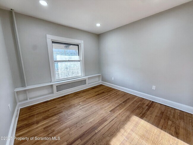 Building Photo - 1513-1515 Myrtle St