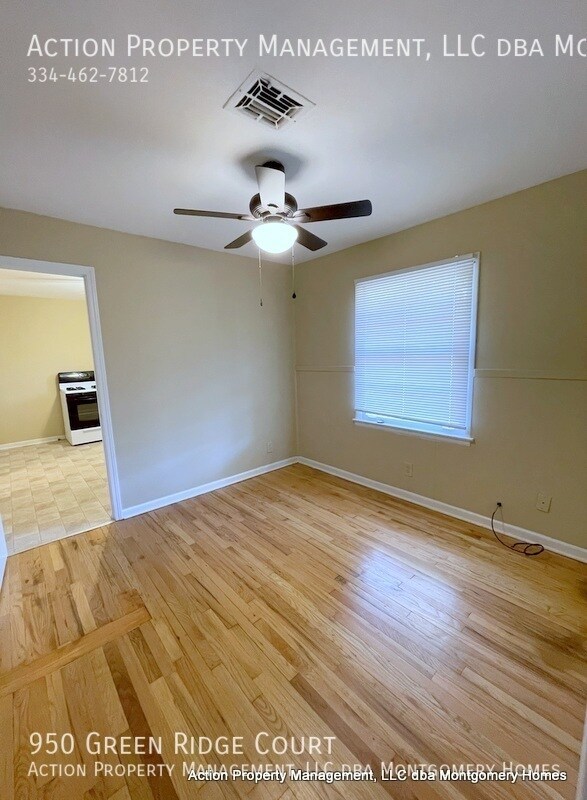 Building Photo - 950 Green Ridge Ct