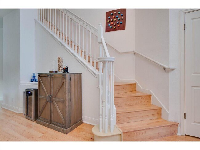 Building Photo - 4032 Dominion Cove