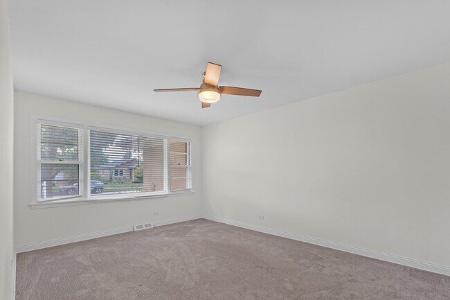 Building Photo - 5018 Dobson St