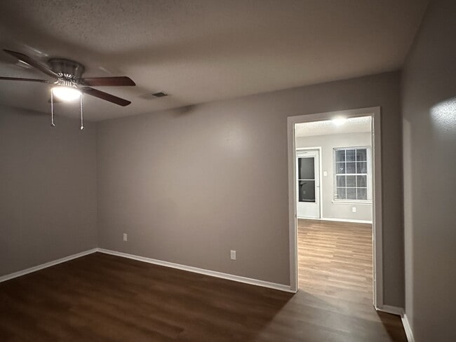 Building Photo - 4708 Pinson Dr