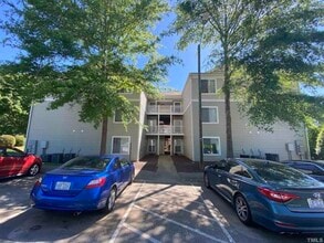 Building Photo - 1401 Collegiate Cir