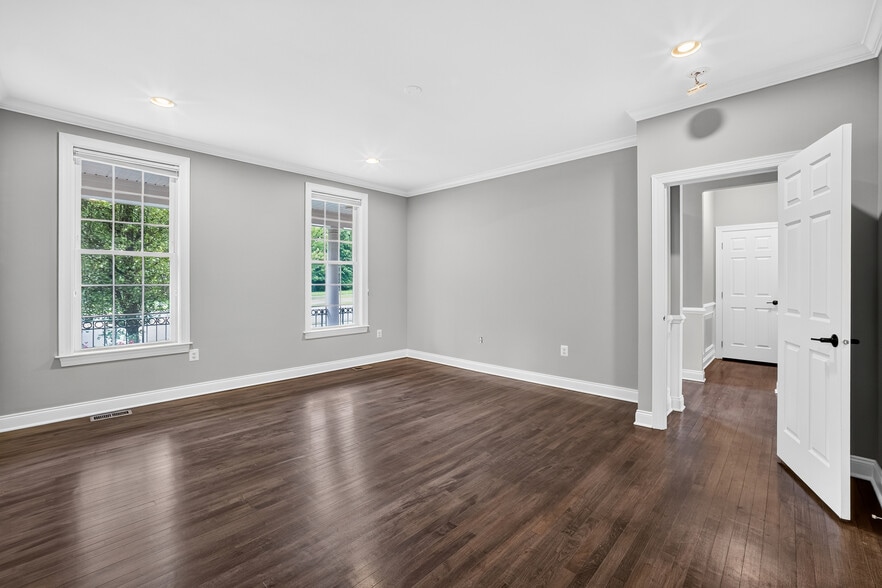 Building Photo - 23202 Evergreen Ridge Dr