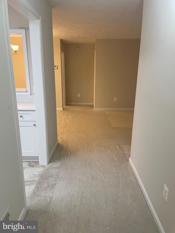 Building Photo - 7731 Willow Point Dr