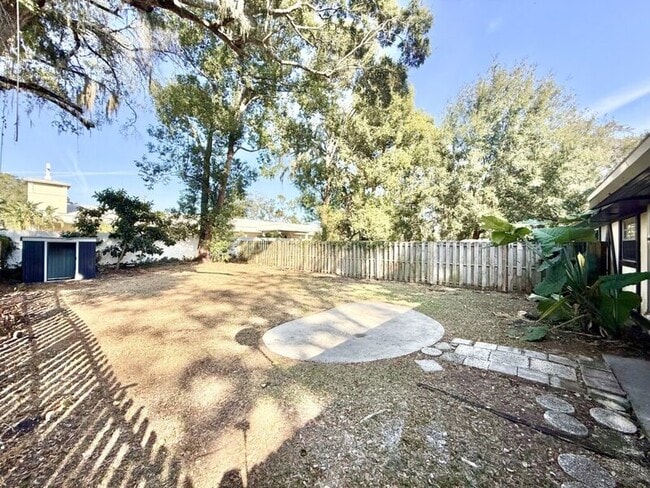 Building Photo - 1339 Eagleview Dr