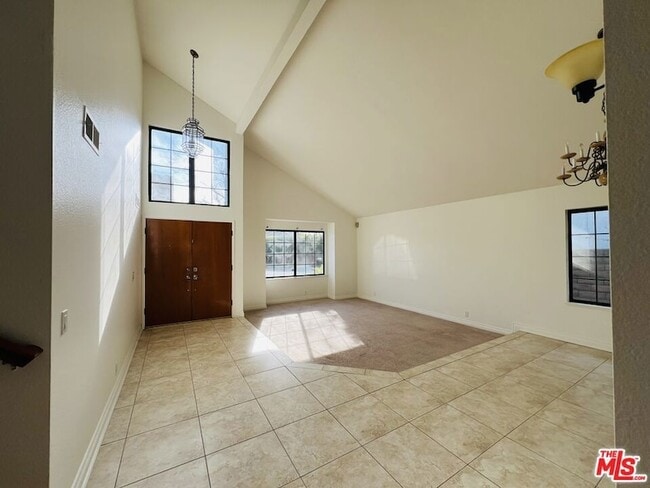 Building Photo - 5241 W Goldenwood Dr