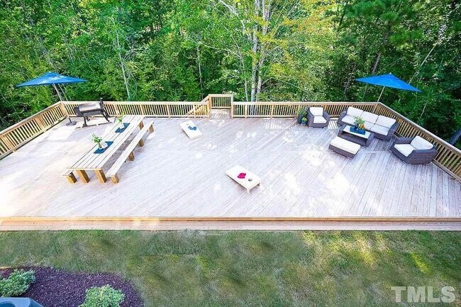 Building Photo - 312 Sweetbriar Rose Ct