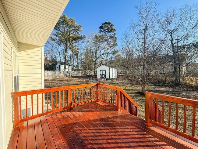 Building Photo - 804 Willowedge Ct