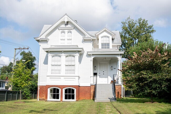 Primary Photo - 413 Ridge St