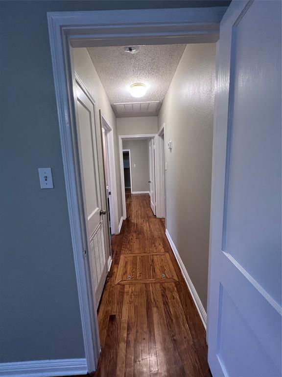 Building Photo - 1205 Fairwood Rd