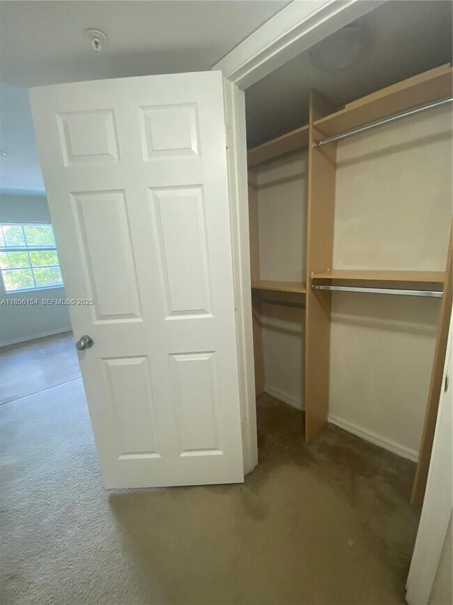 Building Photo - 2544 Centergate Dr