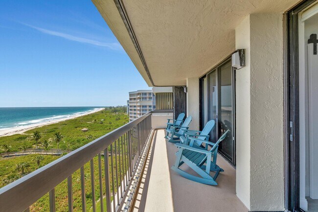 Building Photo - 3100 N Hwy A1A