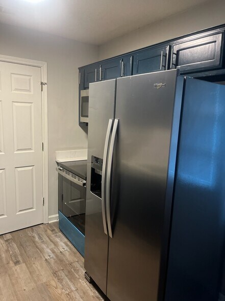 Building Photo - 244 MS-30