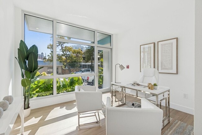 Building Photo - 1343 4th St