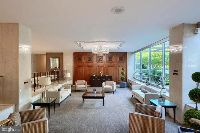 Building Photo - 1900 Lyttonsville Rd