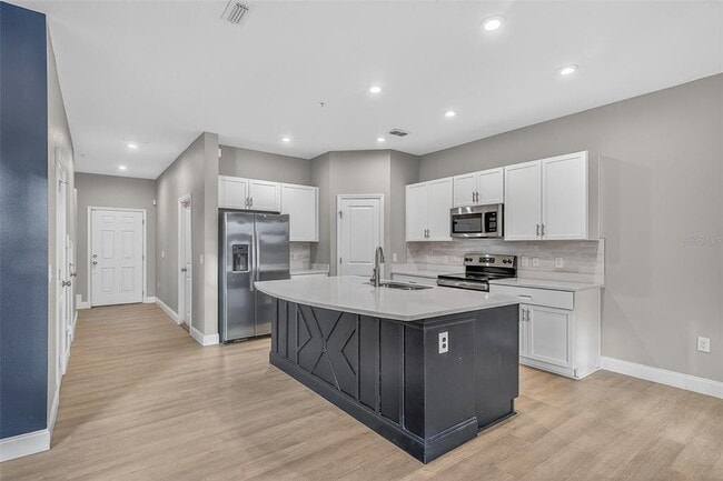 Building Photo - 2126 Crystal Bell St