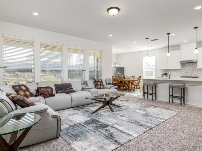 Building Photo - 3921 Riardo Dr