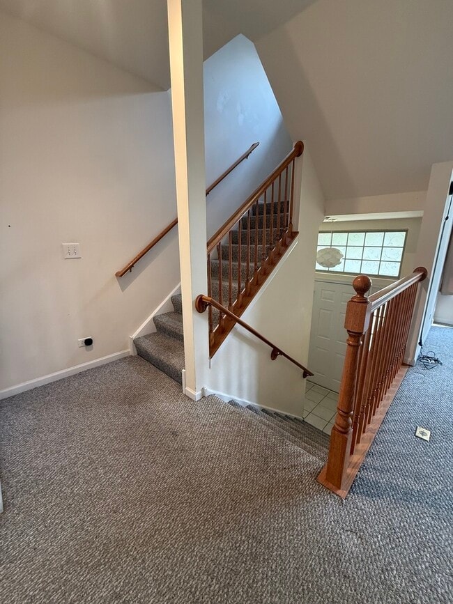 Building Photo - 554 Prestwick Ln