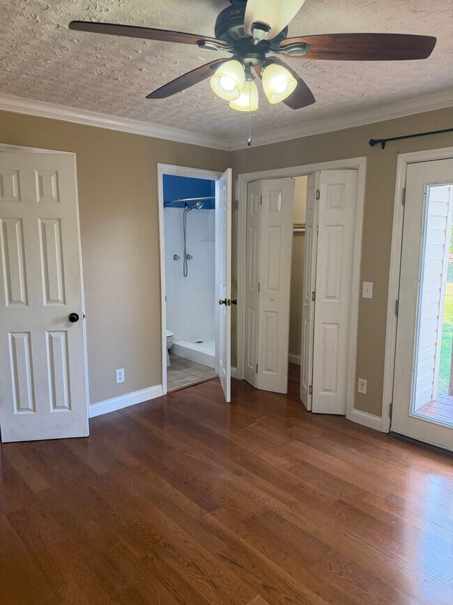 Building Photo - 4134 E Freedom Cir