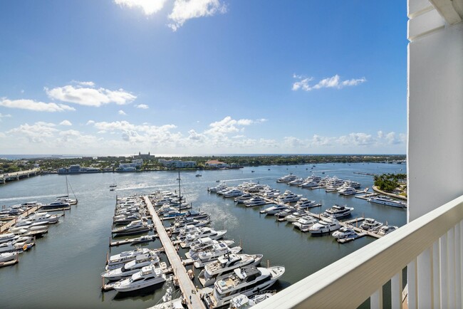 Building Photo - 400 N Flagler Dr