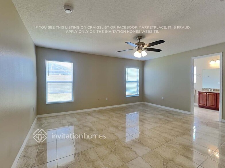 Building Photo - 3028 Park Ridge Ave