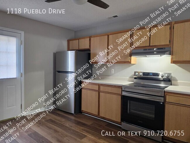 Building Photo - 1118 Pueblo Dr