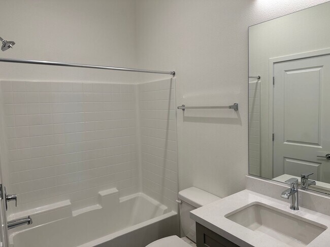 Building Photo - Experience Modern Elegance in this Summerlin Townhouse